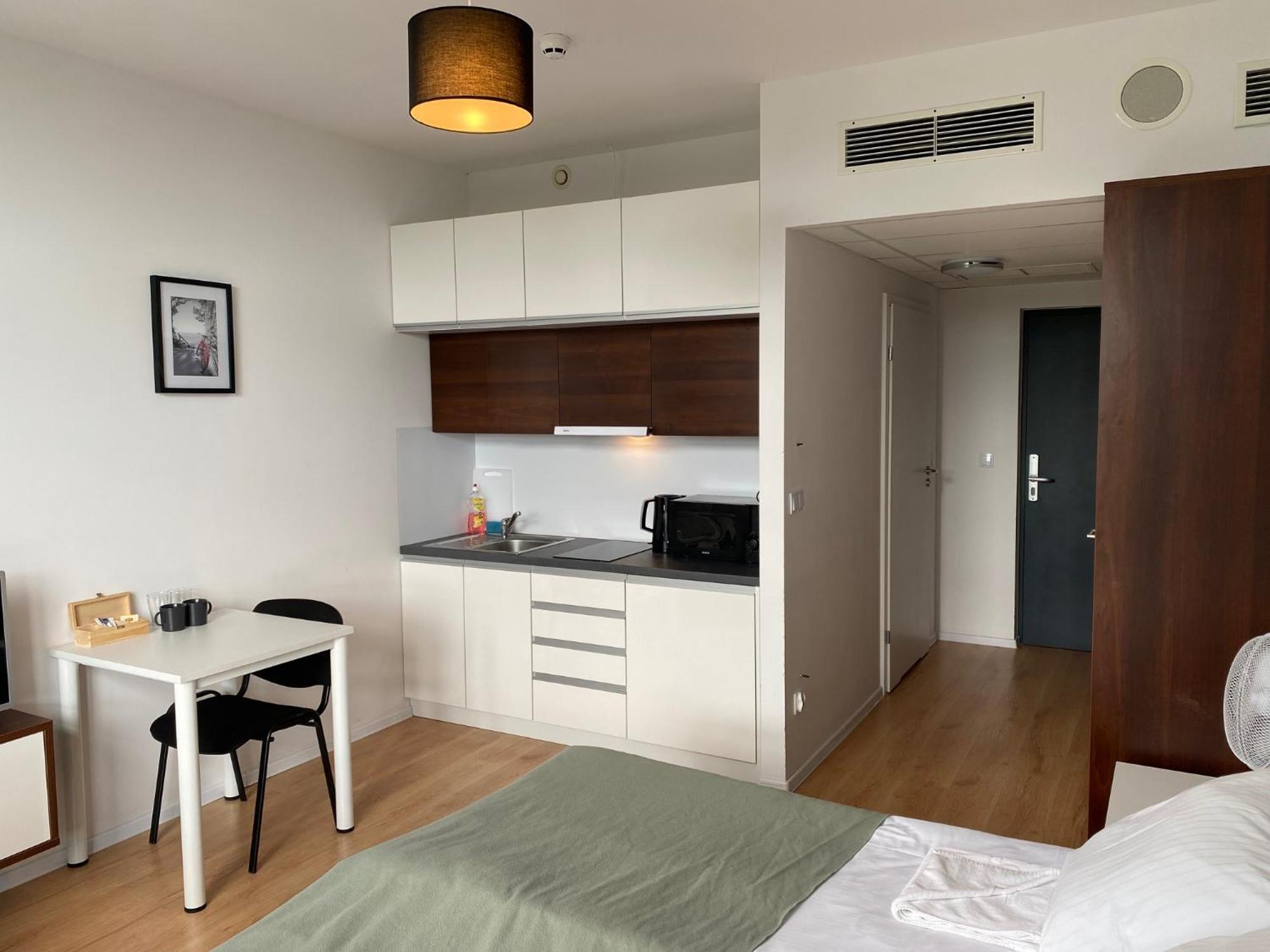 Sleepwell Apartments Вроцлав Экстерьер фото